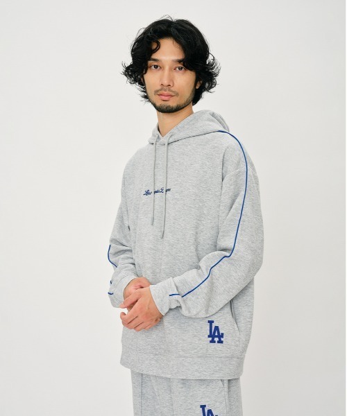 Right-on（ライトオン） パーカー 「MLB」刺繍ロゴ スウェットパーカー