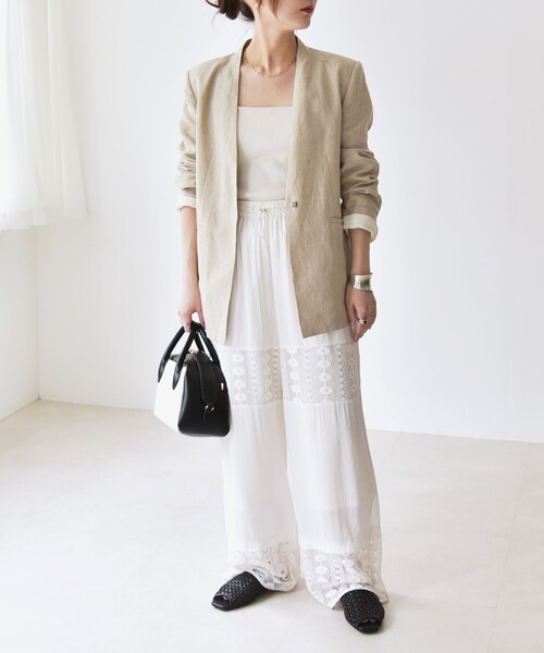 「quaranciel」 ノーカラージャケット ONE SIZE ナチュラル レディースの画像