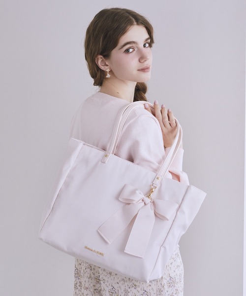Maison de FLEUR（メゾンドフルール） トートバッグ リボンチャーム