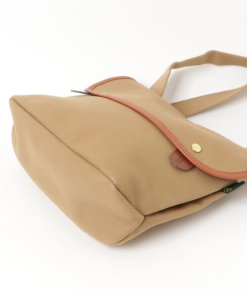 「BRADY」 ショルダーバッグ ONE SIZE カーキ レディースの画像