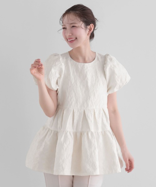 Fit more（フィットモア） フラワージャガード袖バルーントップス