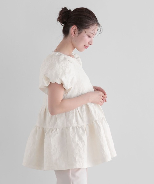 Fit more（フィットモア） フラワージャガード袖バルーントップス