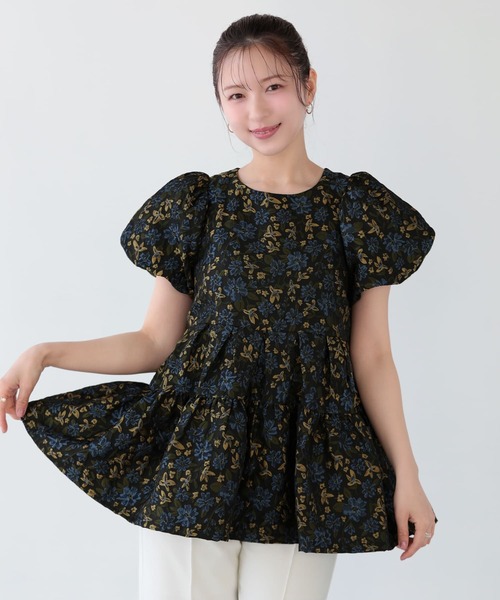 Fit more（フィットモア） フラワージャガード袖バルーントップス