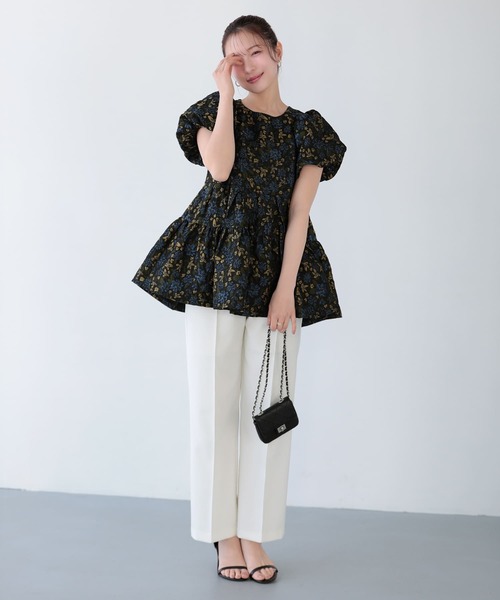 Fit more（フィットモア） フラワージャガード袖バルーントップス