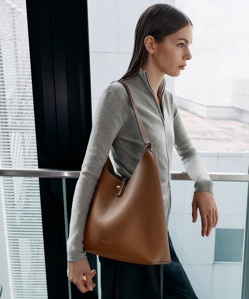 CHARLES ＆ KEITH（チャールズ&キース） ショルダーバッグ バッグ