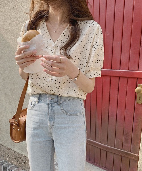 DAISY　LIN３８ドットブラウスDots Lady人気のブラウス64,900 DAISY LIN38ドットブラウスDots Lady人気のブラウス64,900