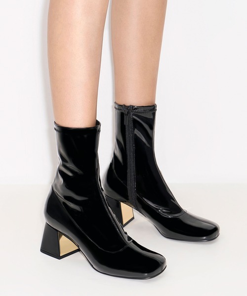 CHARLES ＆ KEITH アンクルブーツ メタリック CHARLES ＆ KEITH ブーツ メタリック トラペーズヒールアンクル