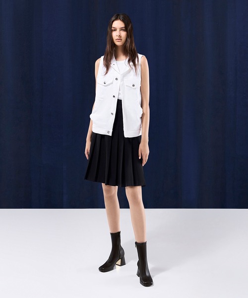 CHARLES ＆ KEITH アンクルブーツ メタリック CHARLES ＆ KEITH ブーツ メタリック トラペーズヒールアンクル
