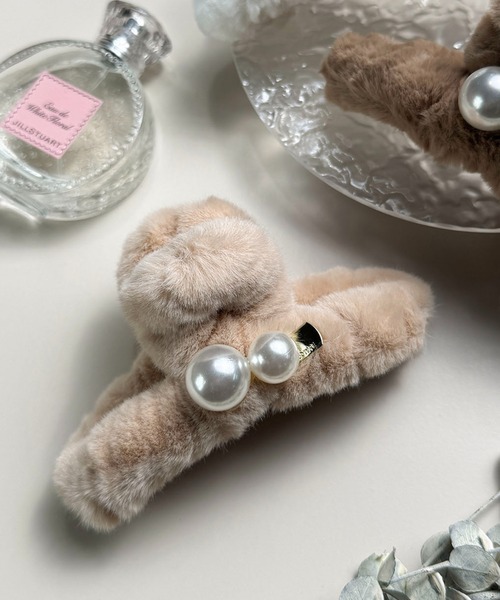 ユカリ様専用 特大ぽんぽん.ヘアクリップ さらふわファー 韓国 他合計