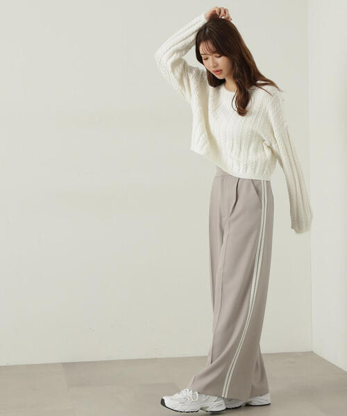 ビアズリー　ストレッチ　トラックパンツ　白　美品☆ PROPORTION BODY DRESSING パンツ トラックパンツ / 1214230907