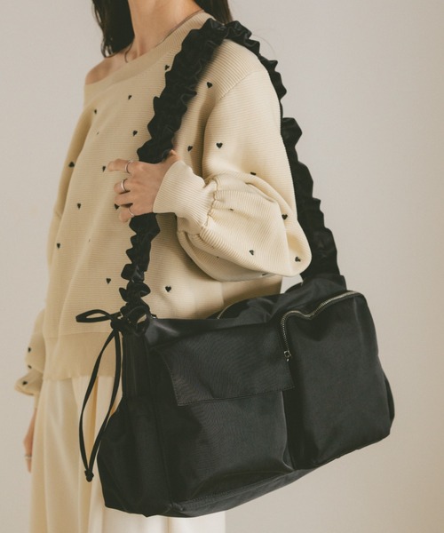 VANNIE U（ヴァニーユー） ショルダーバッグ バッグ アウトポケット