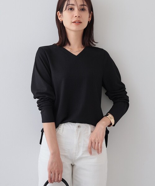 INDIVI（インディヴィ） tシャツ 「洗える／凹凸素材」Vネック