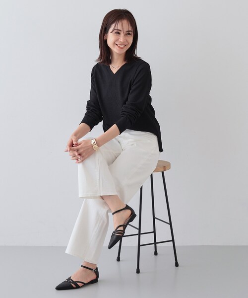 INDIVI（インディヴィ） tシャツ 「洗える／凹凸素材」Vネック