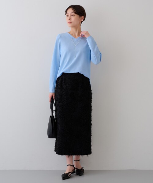 INDIVI（インディヴィ） tシャツ 「洗える／凹凸素材」Vネック