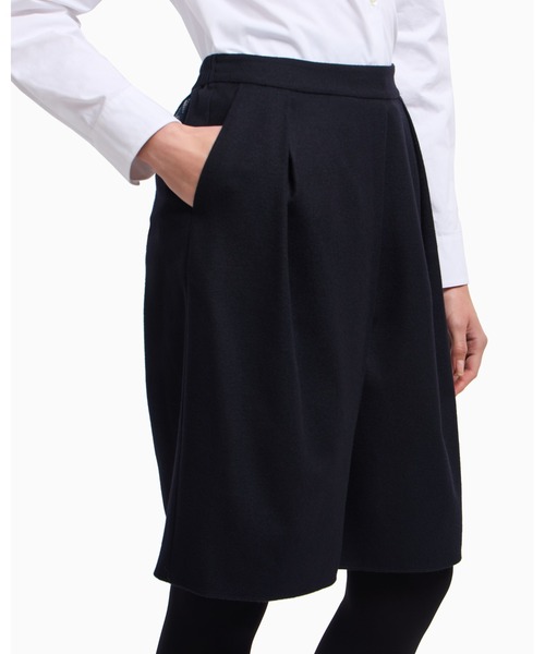 EMPORIO ARMANI エンポリオ　アルマーニ　ハイウエスト　パンツ EMPORIO ARMANI パンツ 「エンポリオ アルマーニ」バミューダパンツ