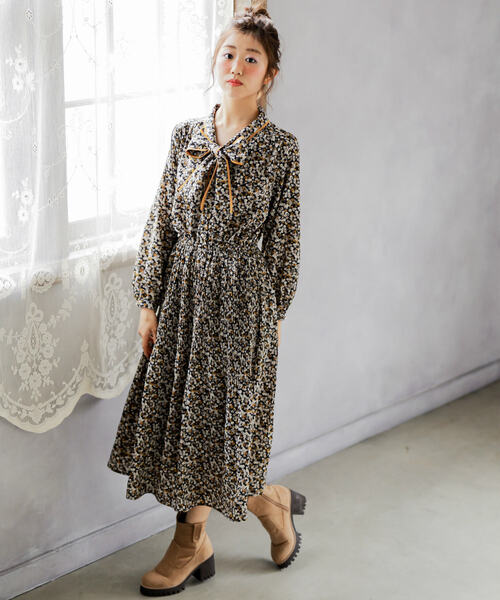 「OLIVE des OLIVE」 長袖ワンピース FREE ベージュ レディース_画像3