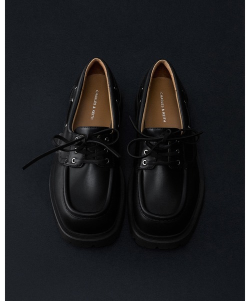 CHARLES ＆ KEITH（チャールズ&キース） ローファー レースアップ