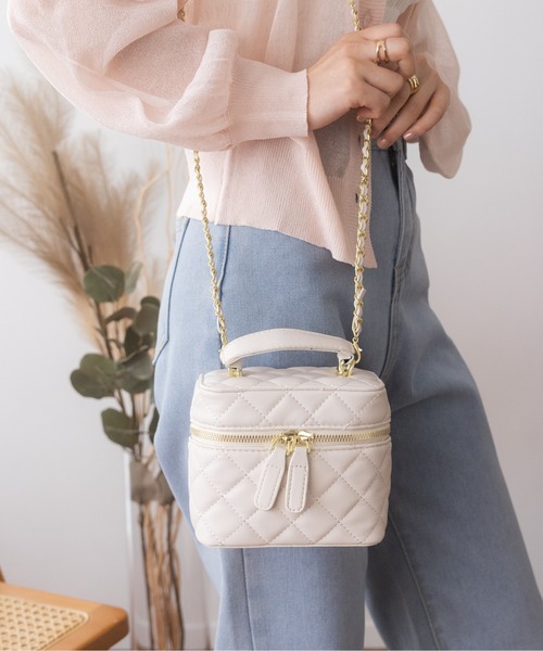 【VALENTINO BAGS】Ada キルティング ショルダーバッグ VALENTINO BAGS】Ada キルティング ショルダーバッグ (Mario