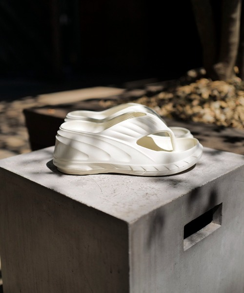 MEI（メイ） 厚底 スポーツサンダル サンダル 「MEI/メイ」Tong Sandal