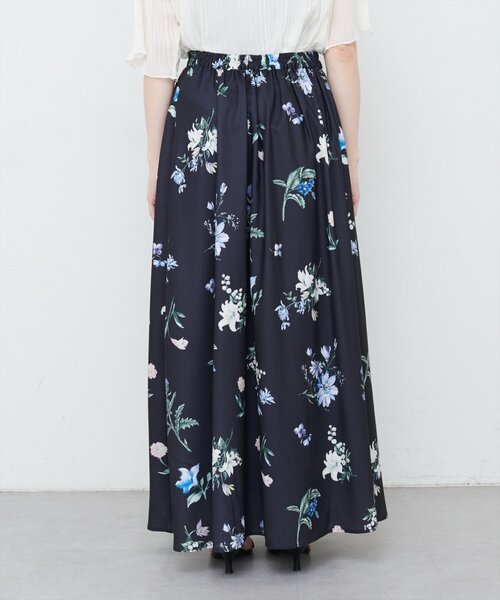 フラワー柄シルクフレアースカート　コトゥー natural couture スカート ガーデンフラワー柄フレアスカート