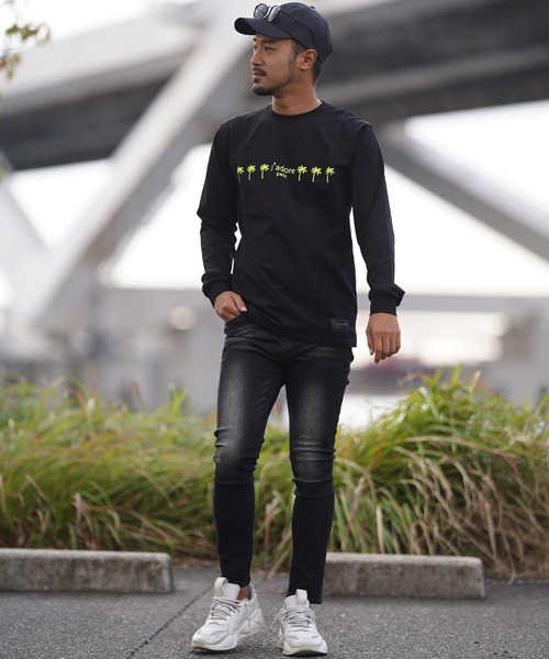【コーデに遊び心を】Palm Angels バーニングモノグラムTシャツ 20210206003833396.jpg