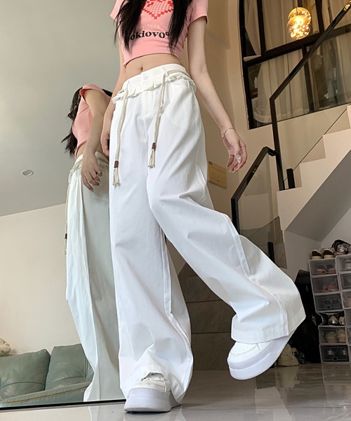 polaura ポローラ　チェーンベルトハイウエストワイドパンツ　ホワイト チェーンベルトハイウエストワイドパンツ – poláura OFFICIAL ONLINE STORE