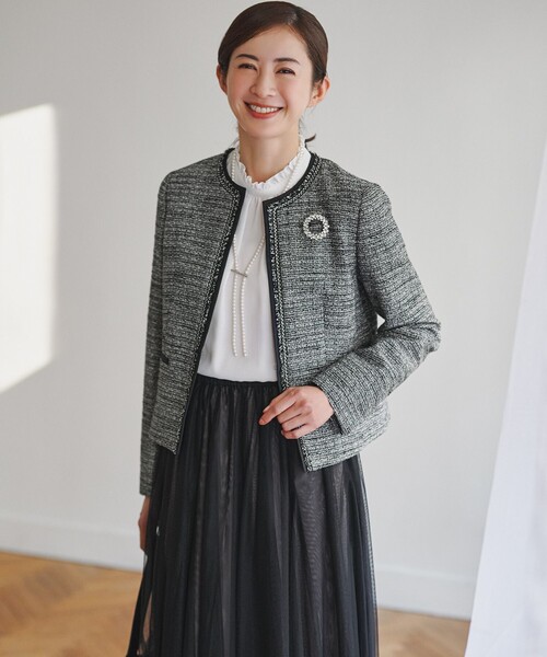 【極美品】ST. JOHN ツイード調ノーカラーニットジャケット ライトグリーン 極美品】ST. JOHN ツイード調ノーカラーニットジャケット ライト
