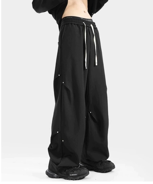 lilful カーゴパンツ スタッズタックデザインナイロンカーゴパンツ