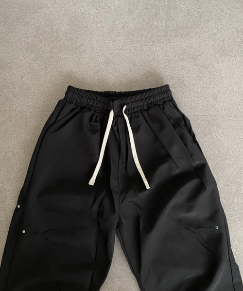 lilful カーゴパンツ スタッズタックデザインナイロンカーゴパンツ