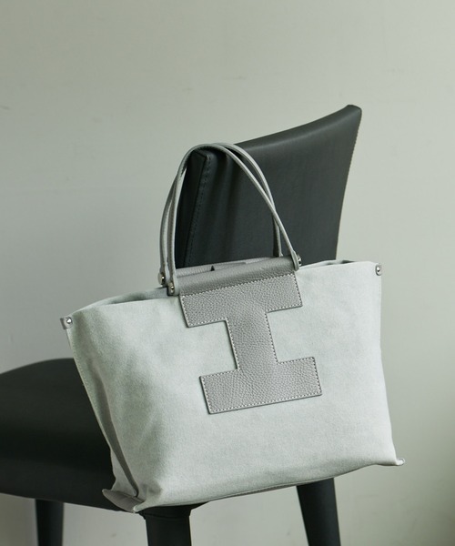 IACUCCI（イアクッチ） ハンドバッグ FREE ライトグレー レディース