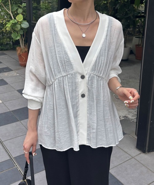 ブラウス シャツ 体型カバー/軽量/夏にも羽織れるギャザー切替シアーシャツカーディガン/WEB限定カラー展開 レディースの画像