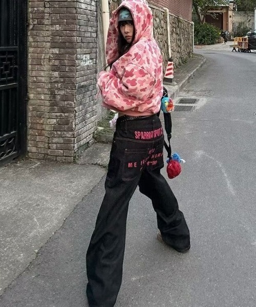 Sibra（シブラ） ジーンズ デニム デニムパンツ 配色ステッチロゴ