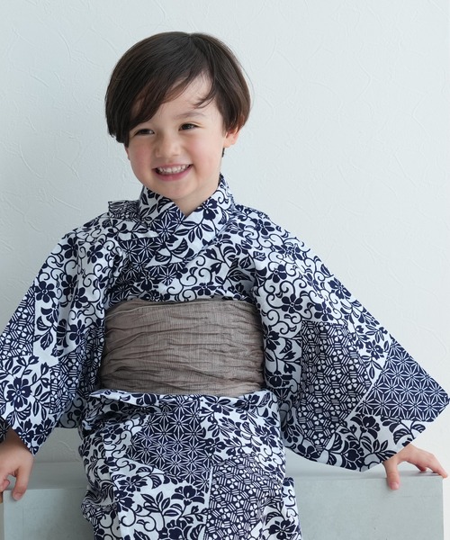 着用1回のみutatane kids 子供浴衣3点セット 男の子 藍色に古典乱菊 utatane｜utatane kids 子供浴衣3点セット 男の子 白地に古典