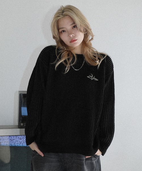 セーター ニット メタルプレートヴィンテージライククルーネックニット