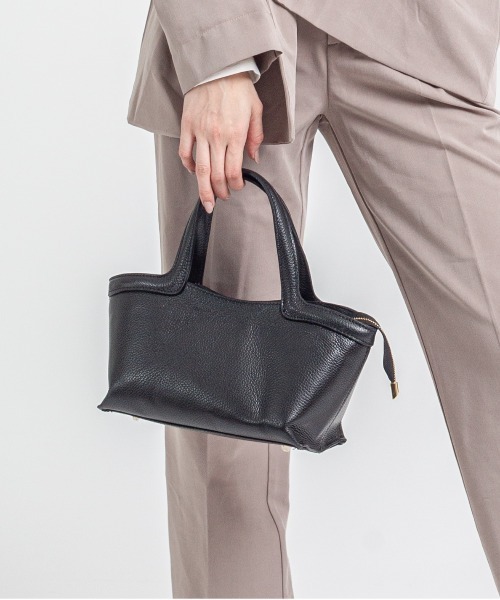 Aulentti バッグ AULENTTI（オウレンティ） ショルダーバッグ バッグ 「AULENTTI