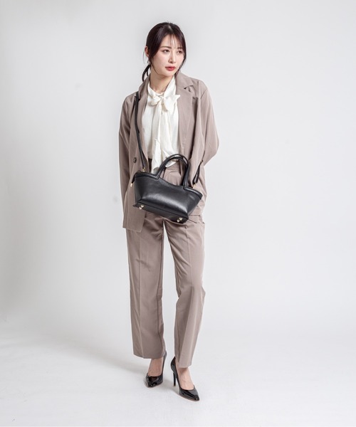 ●R⭐︎●【AULENTTI/オウレンティ】レザーショルダーバッグ AULENTTI（オウレンティ） ショルダーバッグ バッグ 「AULENTTI