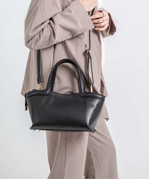 AULENTTI（オウレンティ） ショルダーバッグ バッグ 「AULENTTI