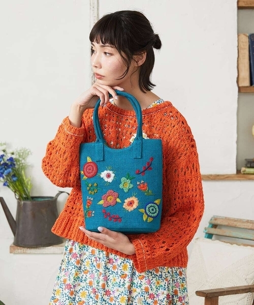 フラワー刺繍かごバッグ 花 パール トートバッグ 新品未使用 刺繍 フラワー 花 かごバッグ ショルダーバッグ (かごバッグ