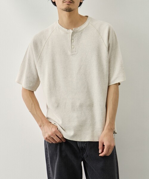 REMI RELIEF（レミ レリーフ） ヘンリーネック tシャツ Wタック