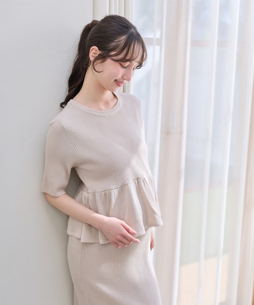 マタニティ 麻ライクペプラムニットワンピースの画像