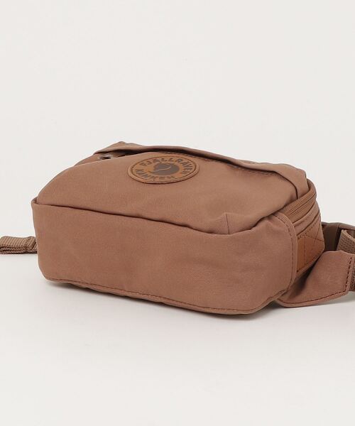 FJALL RAVEN KANKENウエストバッグ ベージュ(221)23223 FJALL RAVEN KANKENウエストバッグ ベージュ(221)23223 - メルカリ
