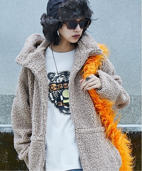 GEVS. tシャツ 綿100％グラフィックプリントロングスリーブT