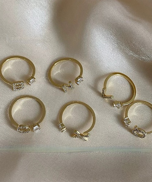 指輪 リング イニシャルリング レディース : ZOZOTOWN Yahoo!店 - 通販