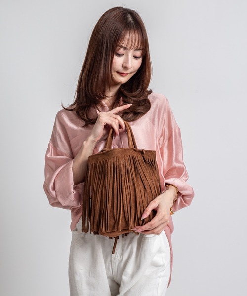 AULENTTI（オウレンティ） ショルダーバッグ バッグ 「AULENTTI