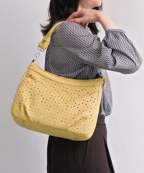 MK MICHEL KLEIN（エムケー ミッシェルクラン） ショルダーバッグ 