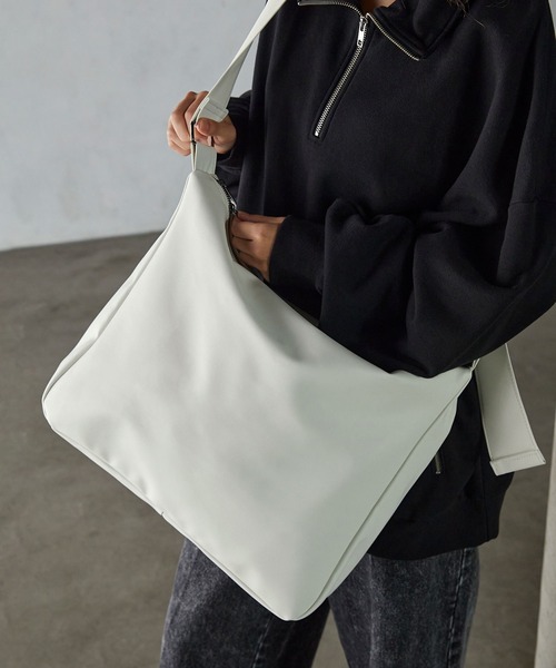 SERACE ショルダーバッグ 「SERACE」Loose big shoulder bag