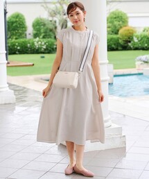 美品✨️ルネ ひざ丈ワンピース ティアード ノースリーブ ピンクベージュ 36 Tiaclasse ワンピース リネンライクフレンチスリーブワンピース
