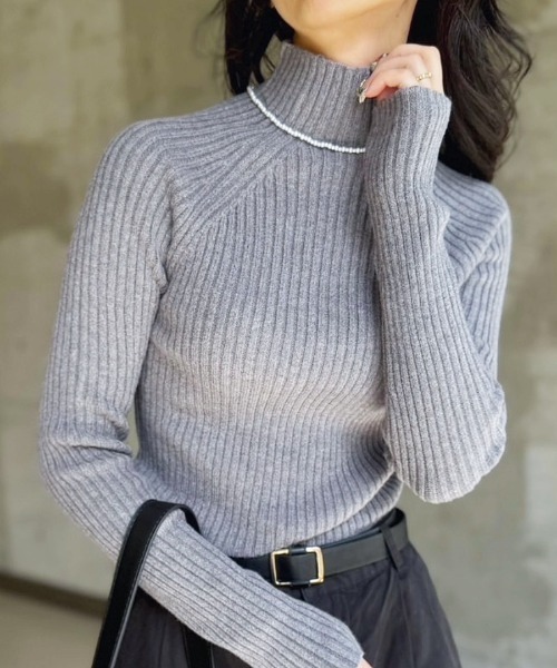 TRIANGLE PALETTE ニット セーター 春先にもおすすめ ボトルネック