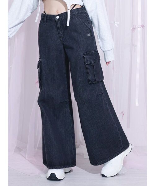 カットアウトデニムパンツ　ラフィミー カットアウトデニムパンツ（デニムパンツ）｜raffime