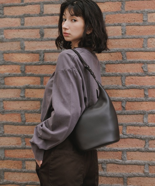 ROH SEOUL（ローソウル） ハンドバッグ MEDIUM AROUND HOBO BAG